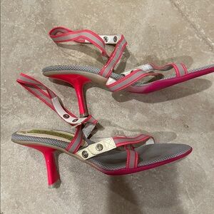 Material Prima by Goffredo Fantoni. Pink and gray sandal made in Italy